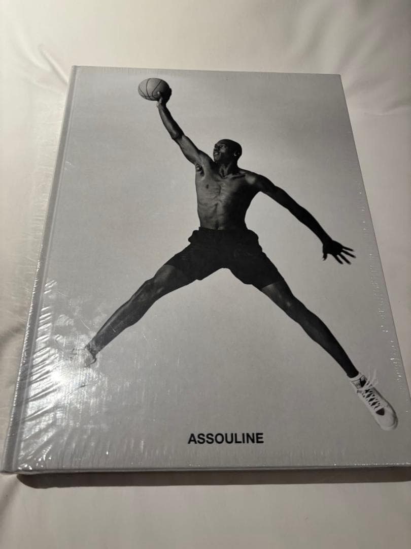 その他 Air Jordan by Assouline New 'Air Jordan' Collectible Book Features Rare Photos: Buy Here