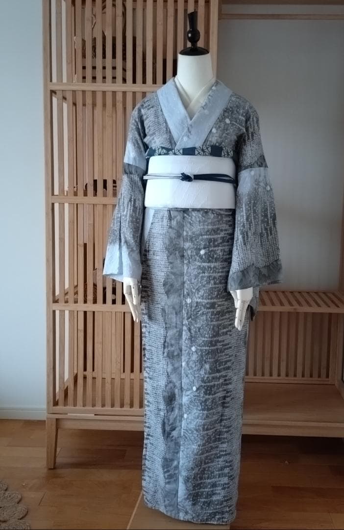 やまと謹製￥82500⇛￥69，999 無数の一目絞り 流し染め