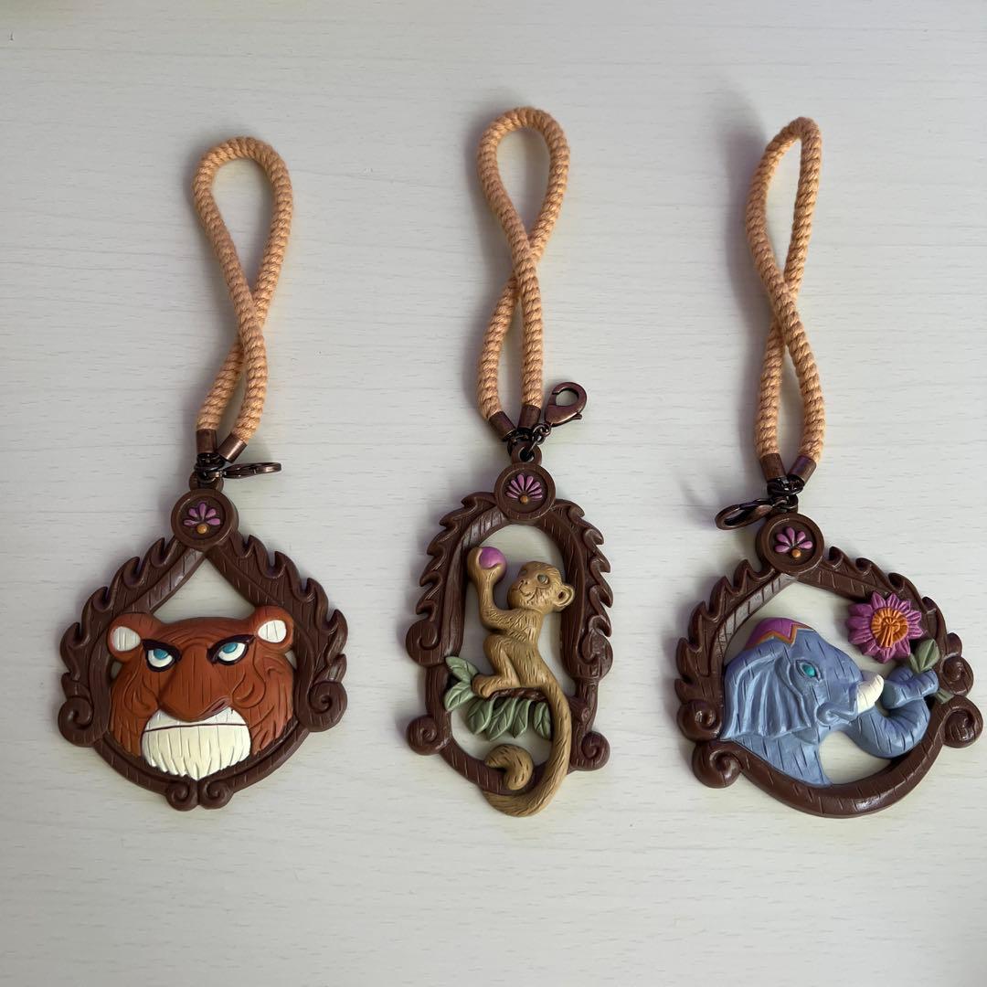 ディズニーランド ジャングルクルーズ お守り 3種セット - メルカリ