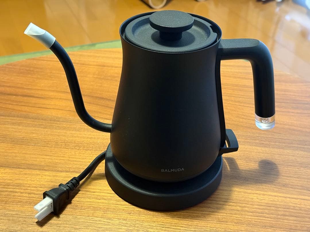 BALMUDA The Pot ブラック 電気ケトル　0.6L 箱あり