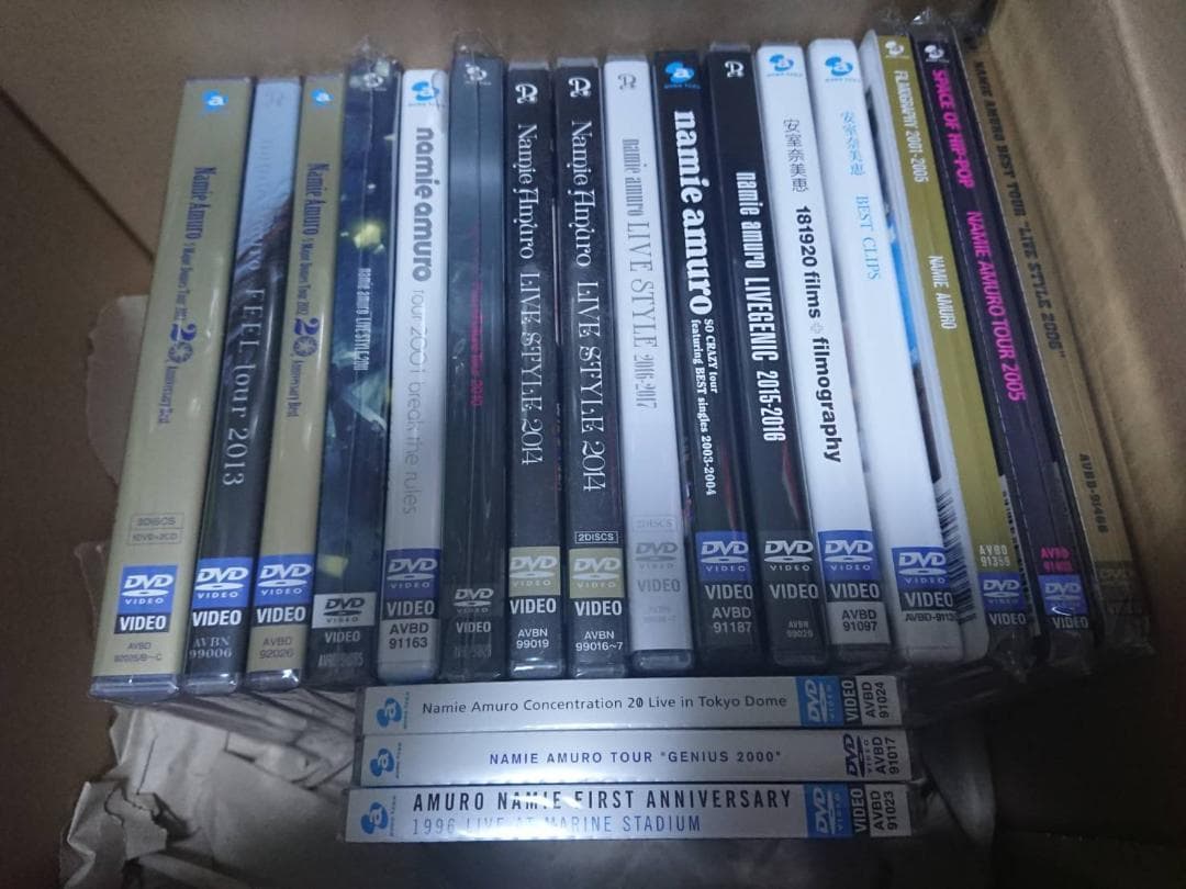 【未開封コレクション】安室奈美恵　Blu-ray　DVD　27組　セット Amazon.co.jp: 安室奈美恵 / BEST FICTION TOUR 2008-2009 初回限定