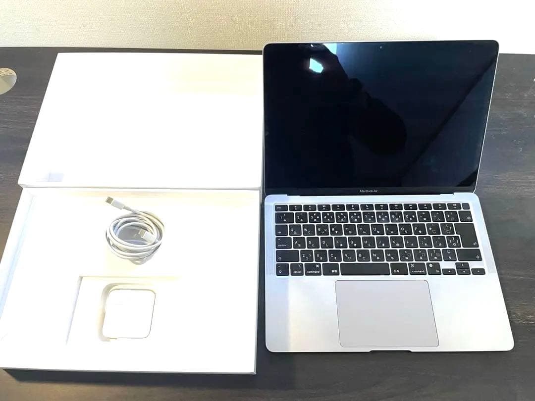 MacBook Air 本体 シルバー 8GB 256GB 箱付き 13.3インチMacBook Air [整備済製品] 8コアCPUと7コアGPUを搭載した