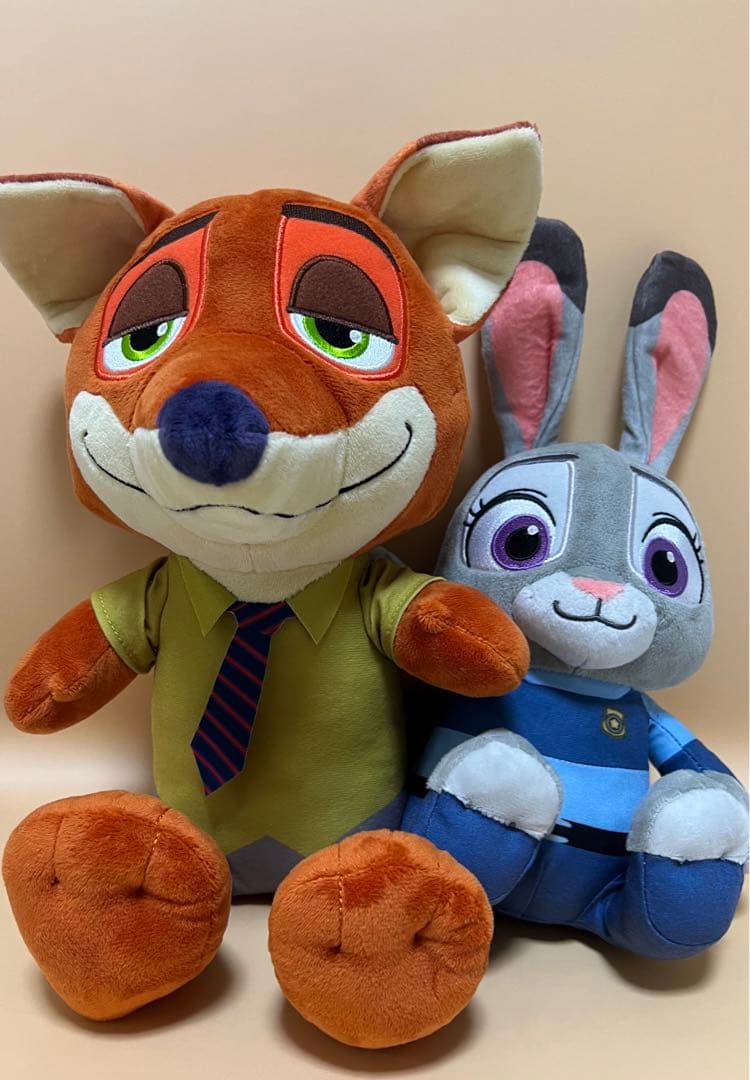 希少品】ズートピア ペアぬいぐるみ ニック ジュディ ディズニー