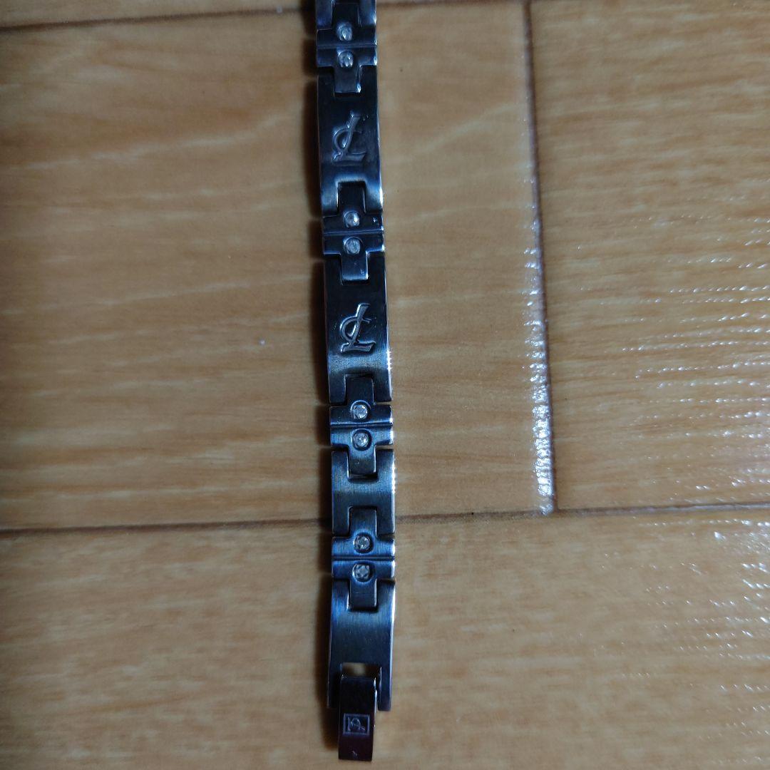 プチシルマのジュエリーコレクション ハンドレッドシルマ クロスクロス