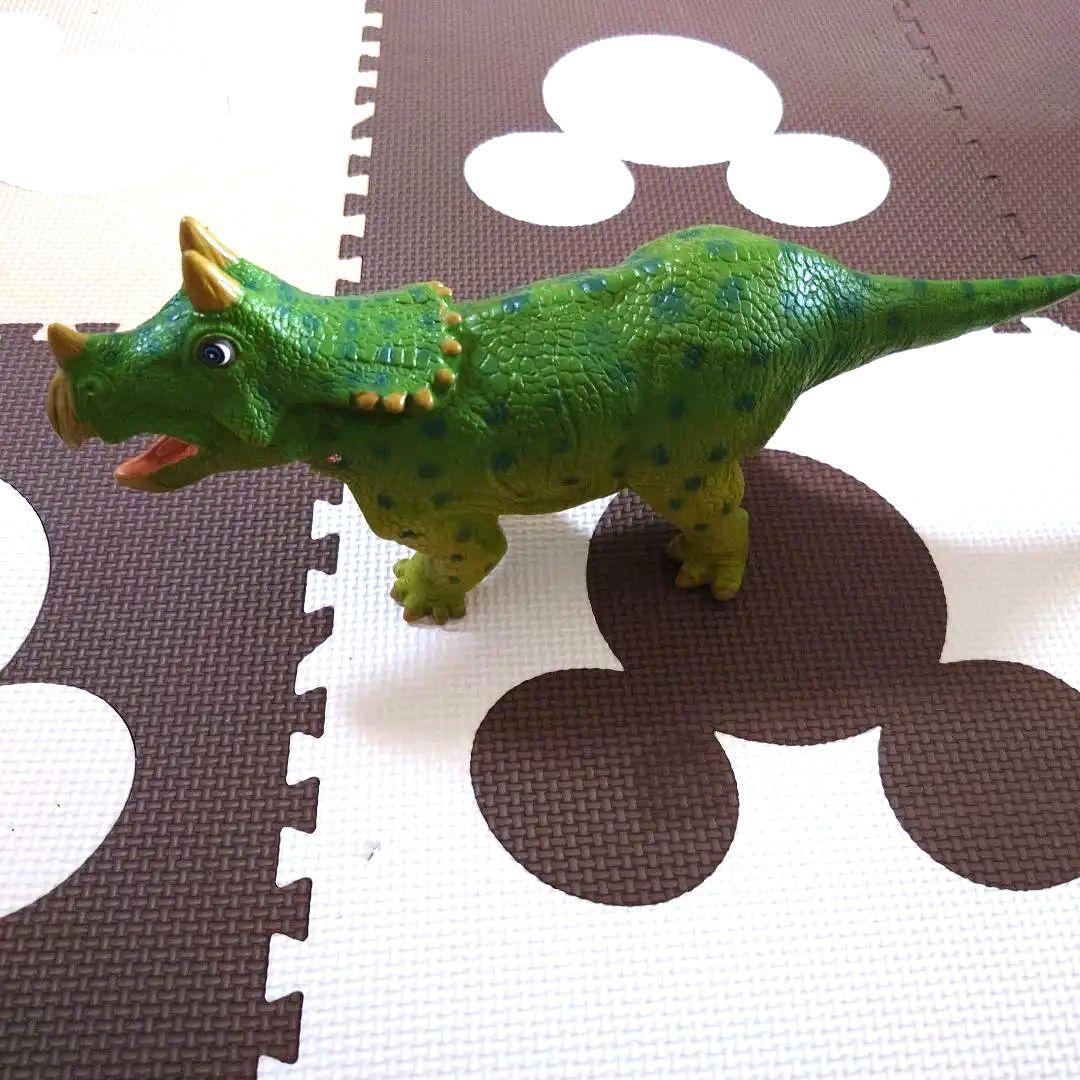 Favorite Brachiosaurus 巨大 恐竜 11体セット 柔らか - メルカリ
