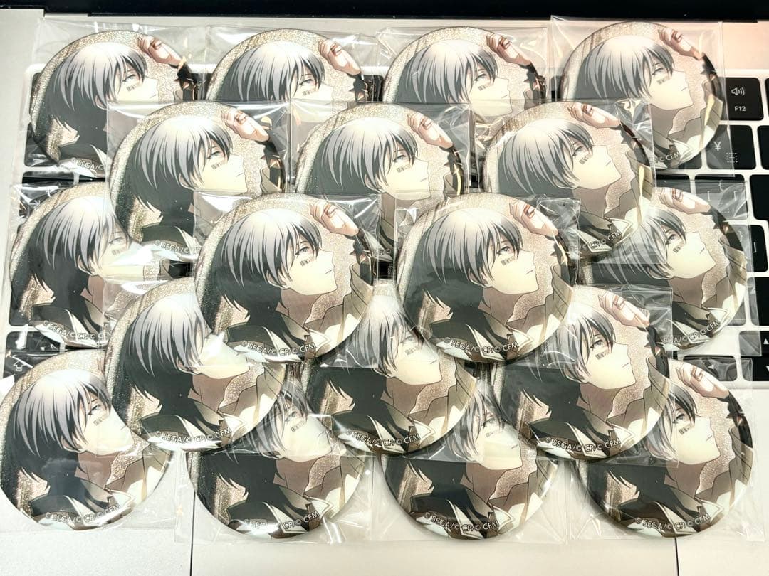 プロセカ 青柳冬弥 グリッター缶バッジ 28C 20点 プロセカ 28C 青柳冬弥 缶