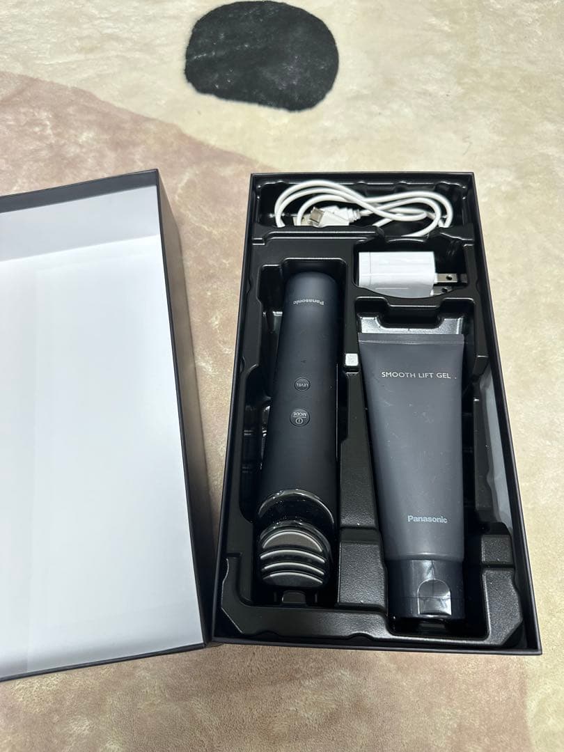 新品 Panasonic VITALIFT 美顔器 セット Amazon.co.jp: 【セット品】パナソニック 美顔器 バイタリフト RF 1台9