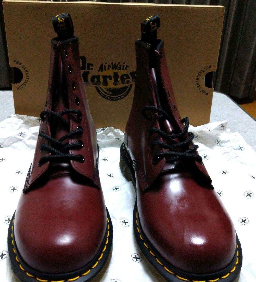 Dr. Martens 1460 8ホール UK7　チェリーレッド Dr.Martens（ドクターマーチン） 8 ホール シューズ Dr.Martens 1460 8