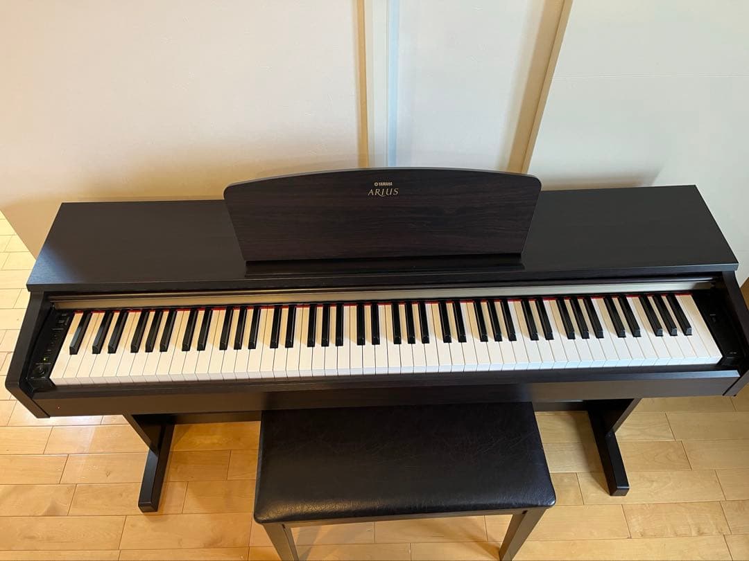 YAMAHA ARIUS 電子ピアノ YDP-160 Yamaha Arius YDP-160 Digital Piano in rosewood- clavinova keyboard