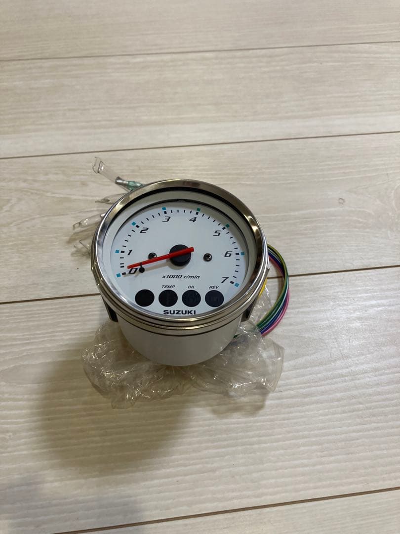 SUZUKI 船外機用タコメーター - メルカリ