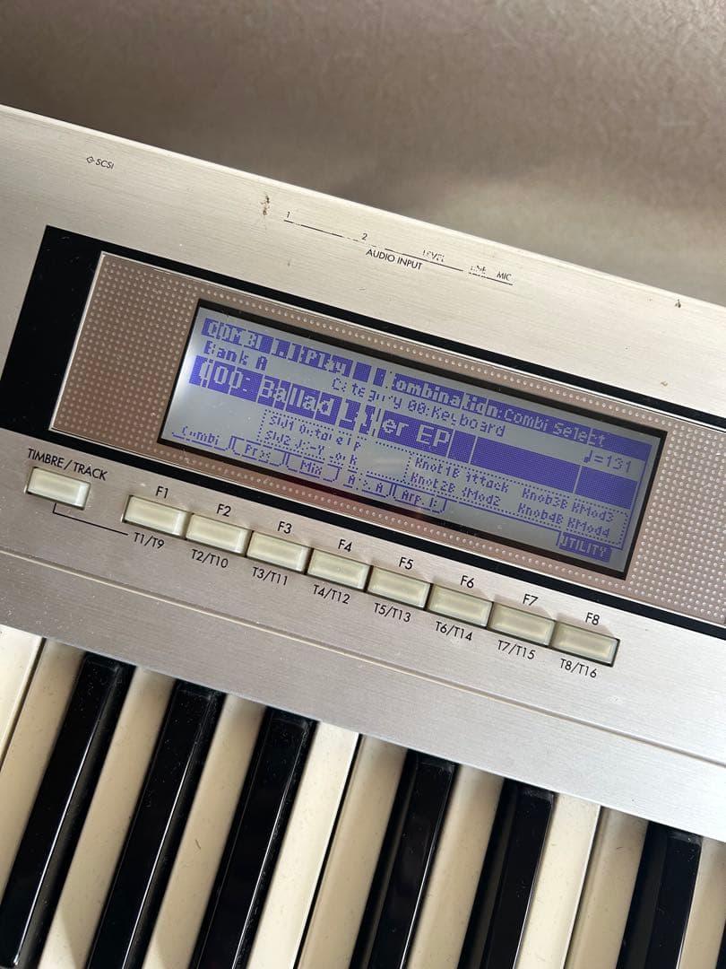 ボ*ト様 KORG Triton Le 61鍵 音楽ワークステーション - 鍵盤楽器お 得