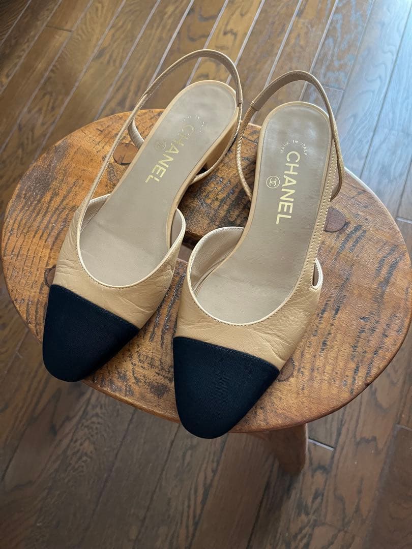 【美品】CHANEL シャネル　スリングバックシューズフラット 36.5 シャネル、サンローランetc.】職場復帰の相棒に「美脚フラットパンプス