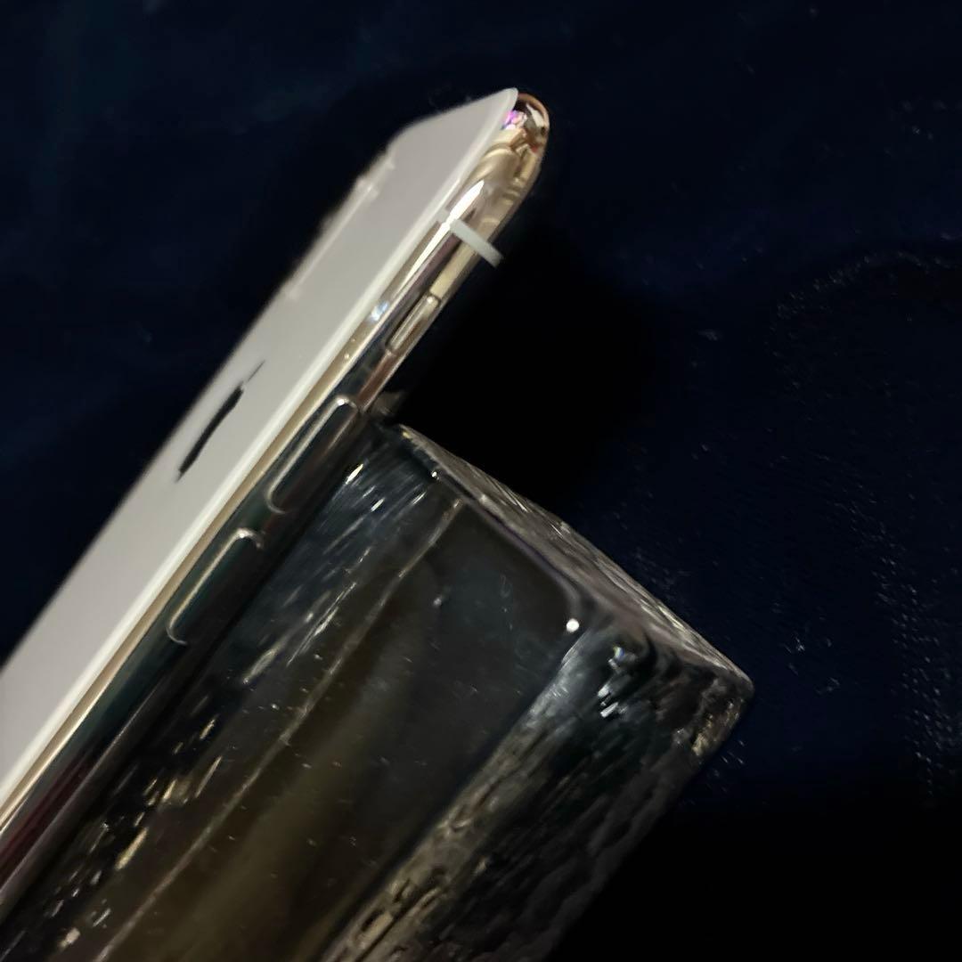 Apple iPhone X 64GB - メルカリ