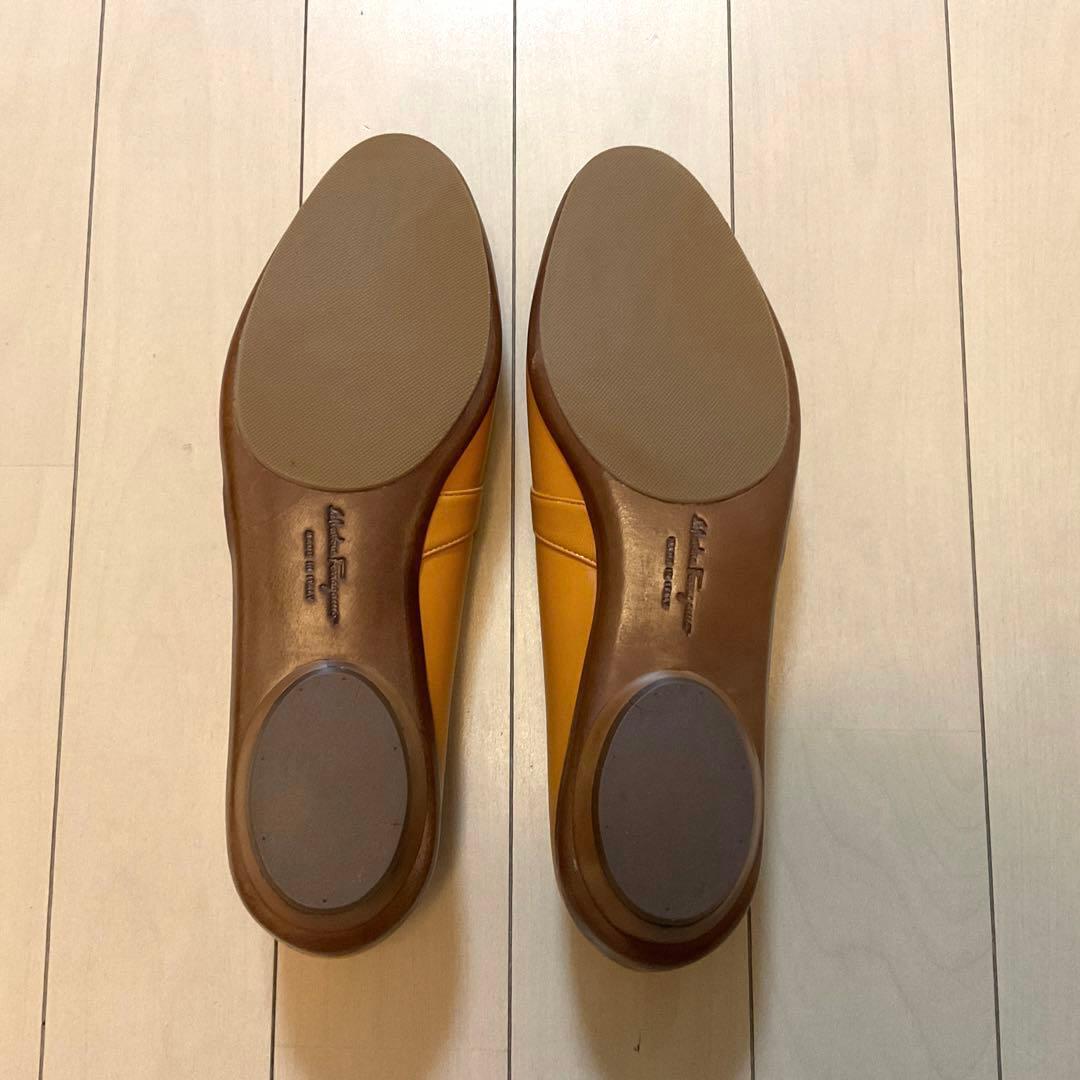 フェラガモ オードリー 7 (24センチ) - メルカリ