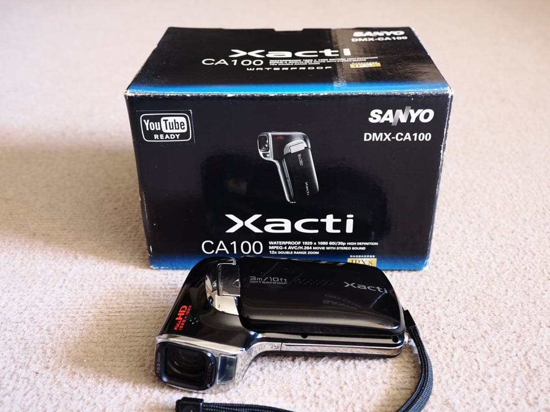 Sanyo Xacti CA100 防水カメラ Underwater HD camcorder antics with Sanyo's new Xacti