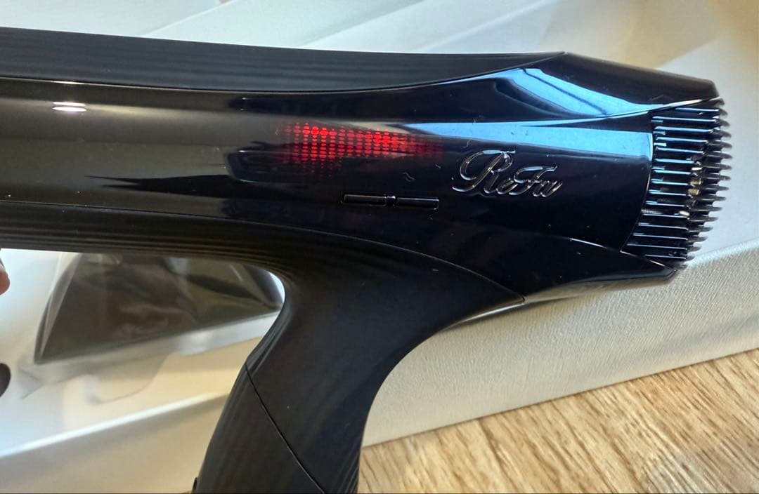 ジャンク品】ReFa ドライヤースマートダブル ブラック2024年製 - メルカリ