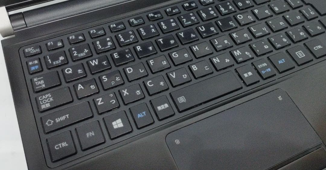 しお 13.3 R73/BN I3 8GB 256GB DVD