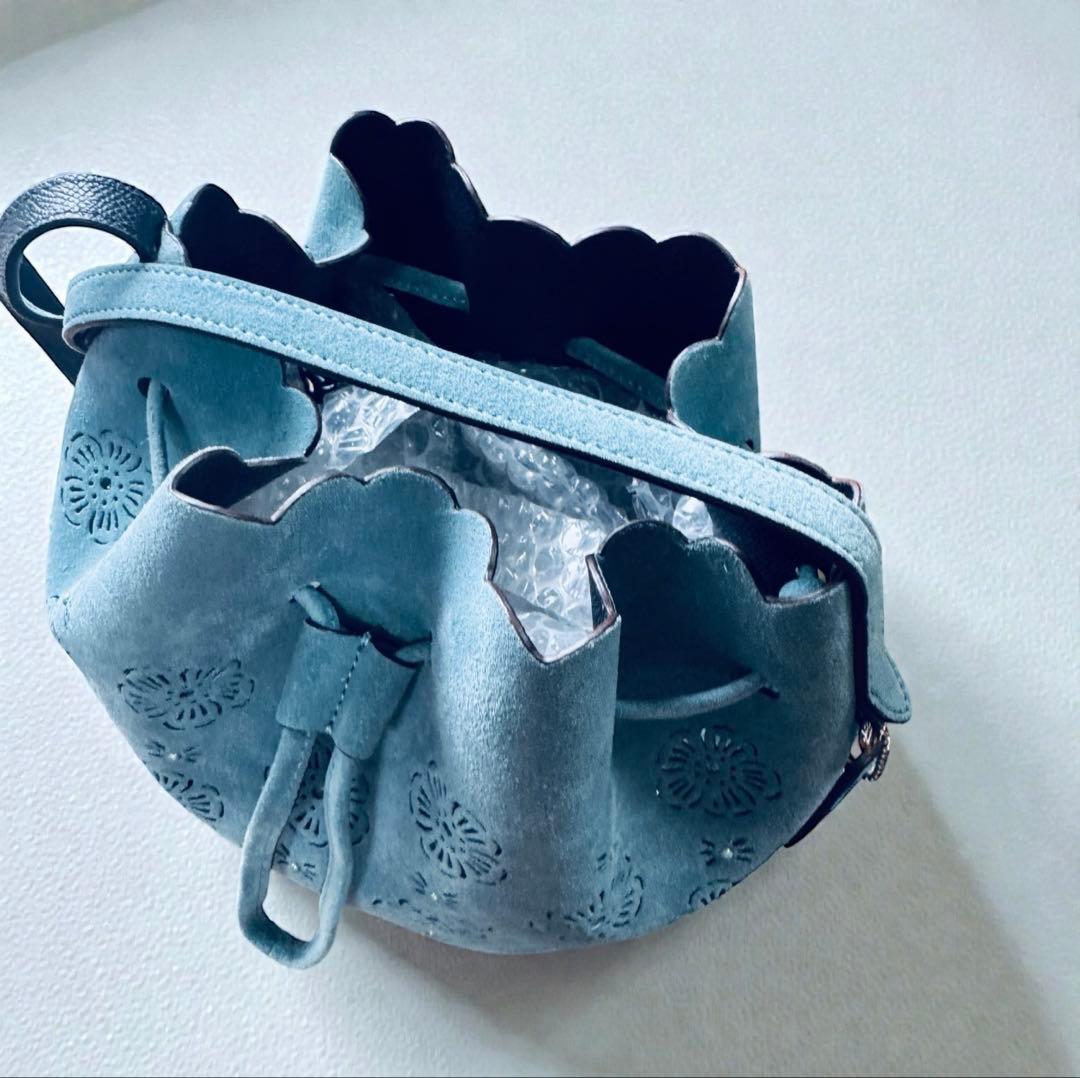 COACH ティーローズ パンチング スエード バケットバッグ 斜めがけ
