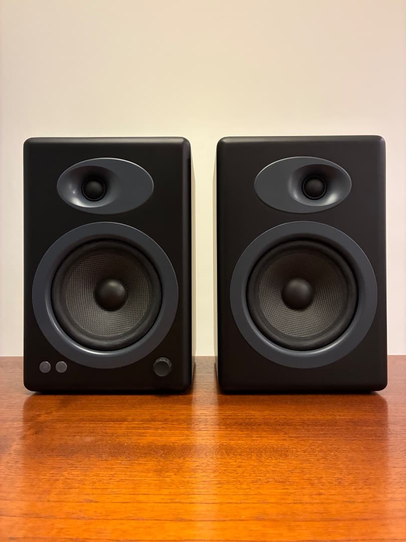 スピーカー・ウーファー Audioengine A5+ Audioengine・A5+ ワイヤレス・パワードスピーカー– SUPER KOPEK