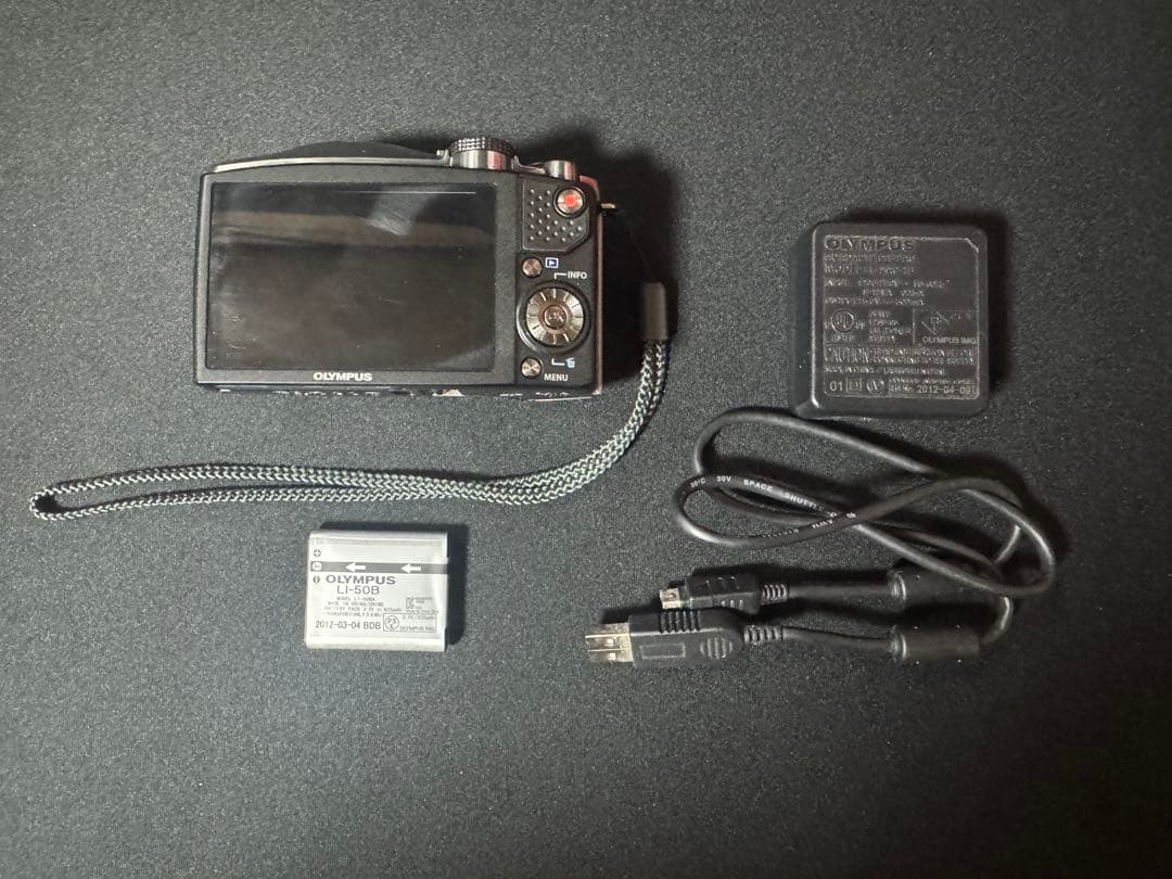 OLYMPUS コンパクトデジタルカメラ Amazon | OLYMPUS デジタルカメラ XZ-1 ブラック 1000万画素 1/1.63型