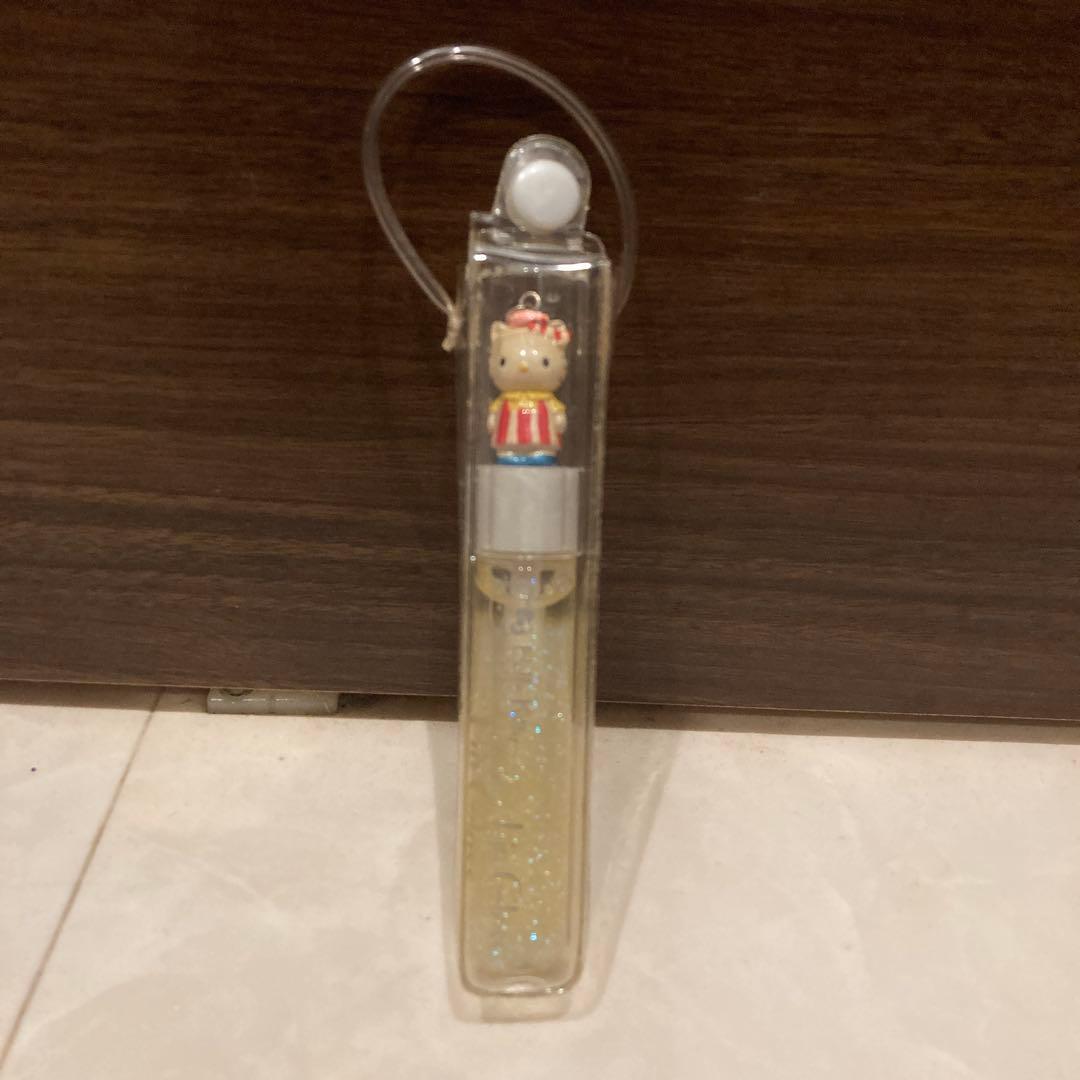 レトロ《2002年 ハローキティ リップグロス》当時物 コスメ☆イエロー