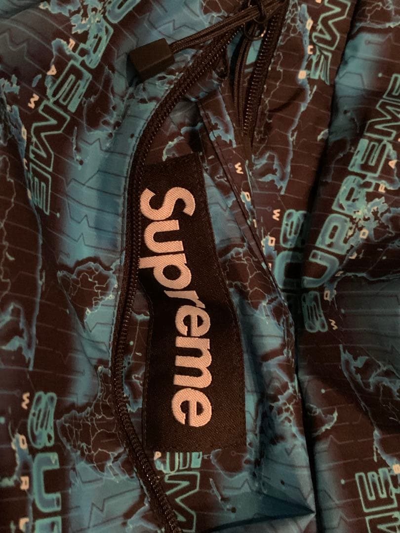 Supreme シュプリーム ワールドフェイマステープドシーム プルオーバー