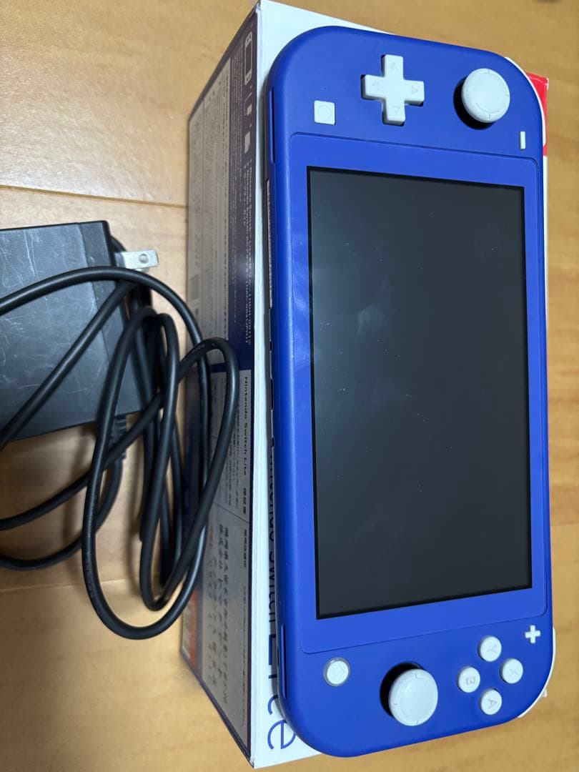 Nintendo Switch Lite 青 本体とACアダプター付き Nintendo Switch 『新品』Nintendo Lite [ブルー] 任天堂 スイッチ