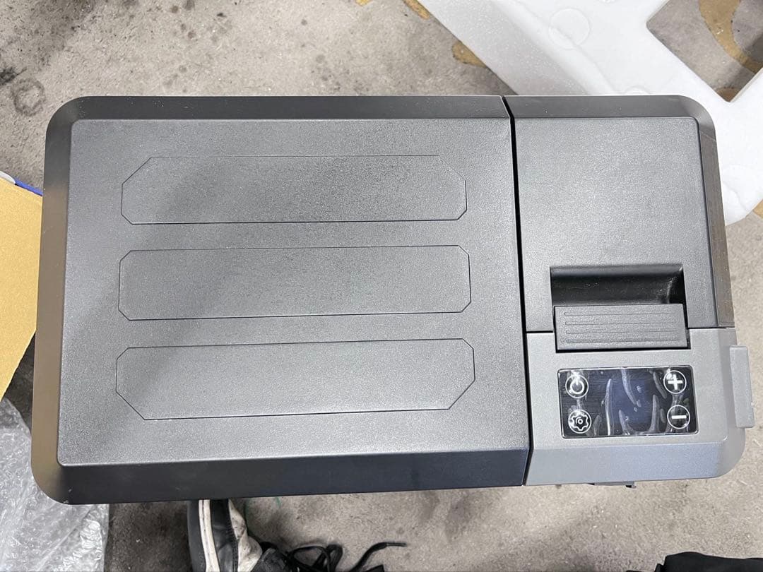 車載冷蔵庫 9L -20℃～10℃ 45W12V/24V/内蔵バッテリー別売り