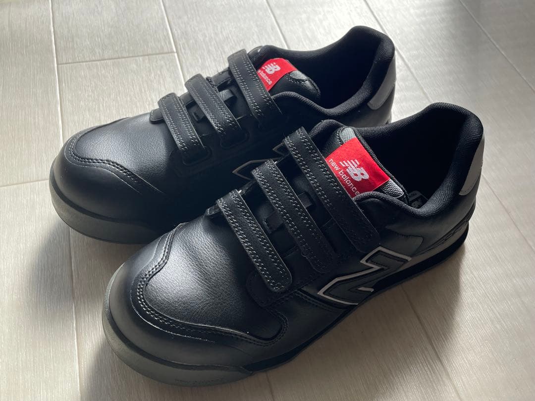 【新品】 安全靴　ニューバランス 24.5cm マジックテープ 黒