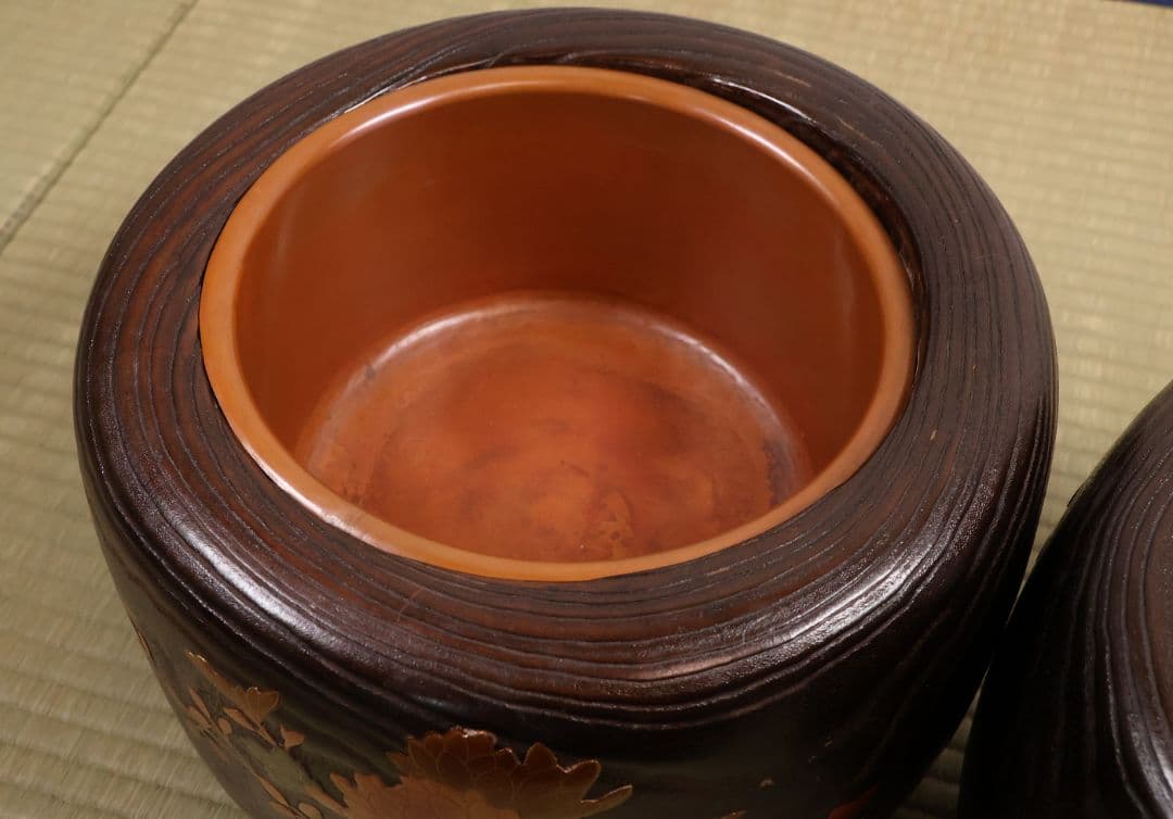 桐火鉢一対 幅31cm 菊 金蒔絵 草花 木箱 古民具 漆芸【MB263】 - メルカリ