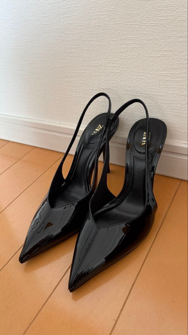 美品】ZARA ブラック ポインテッドトゥ ミュール 22.5cm 23.5 - メルカリ