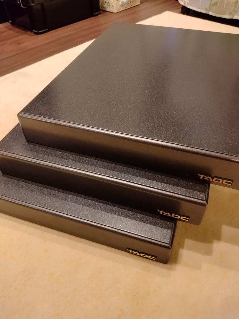 TAOC オーディオボード スピーカーボード スピーカースタンド 3枚セット 楽天市場】オーディオボード スピーカースタンド 黒 25×20cm 厚み2.5cm