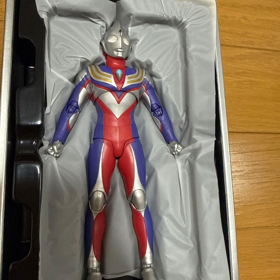 【最終値下げ】S.H.Figuarts 真骨彫　ウルトラマンティガ　マルチタイプ