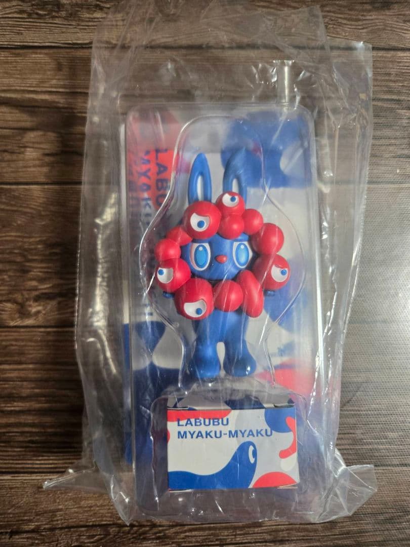ラブブ ミャクミャク 大阪万博 LABUBU MYAKU-MYAKU フィギュア - メルカリ