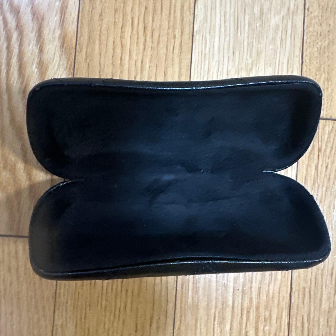 Chanel 黒 キルティングメガネケース - メルカリ