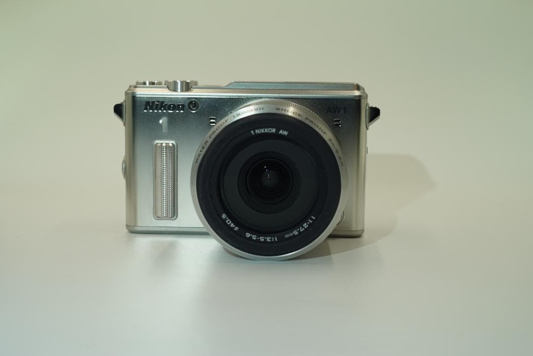 美品　NIKON １　AW1 nikkor 11-27.5mm F3.5-5.6