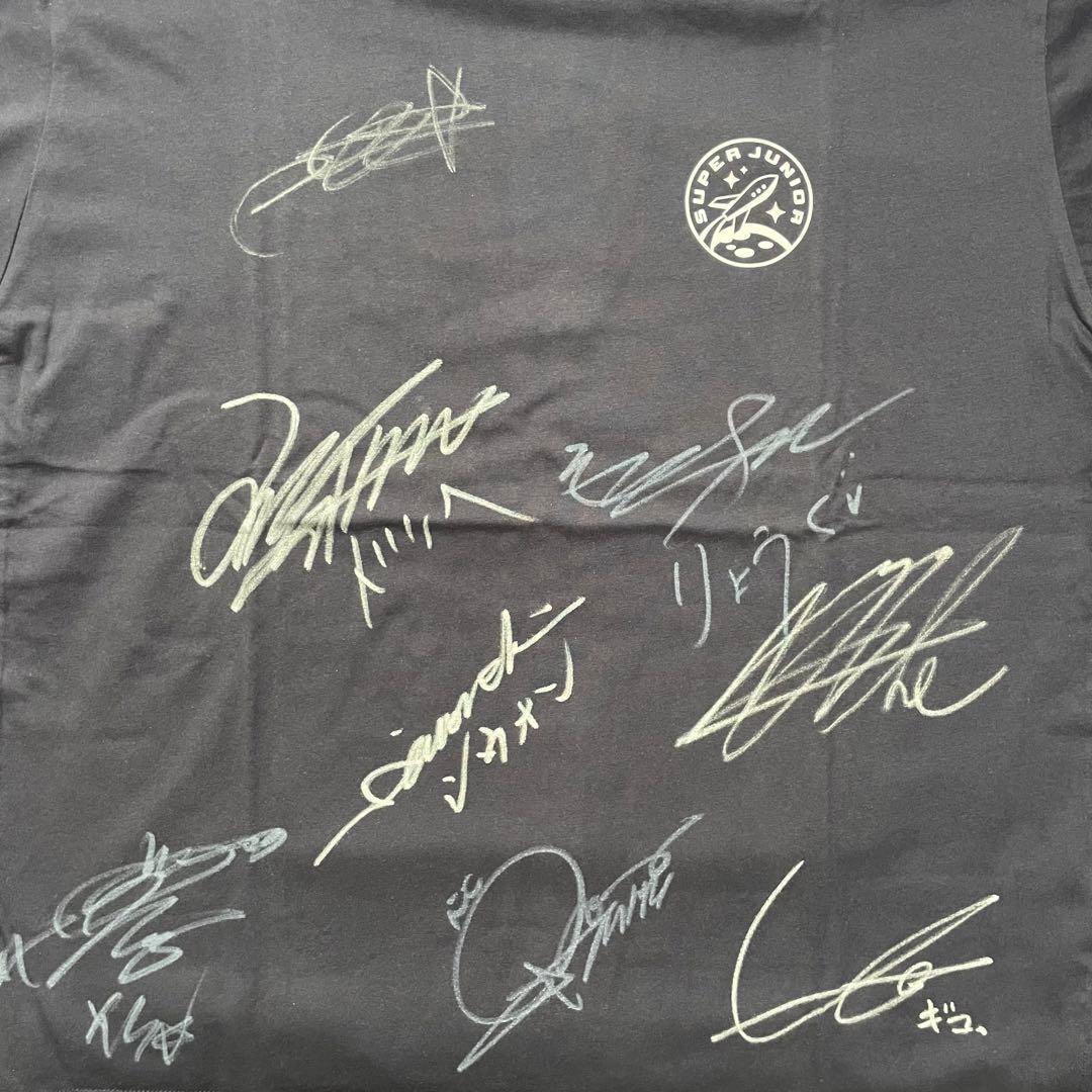 SUPER JUNIOR 直筆サイン入り Tシャツ - メルカリ