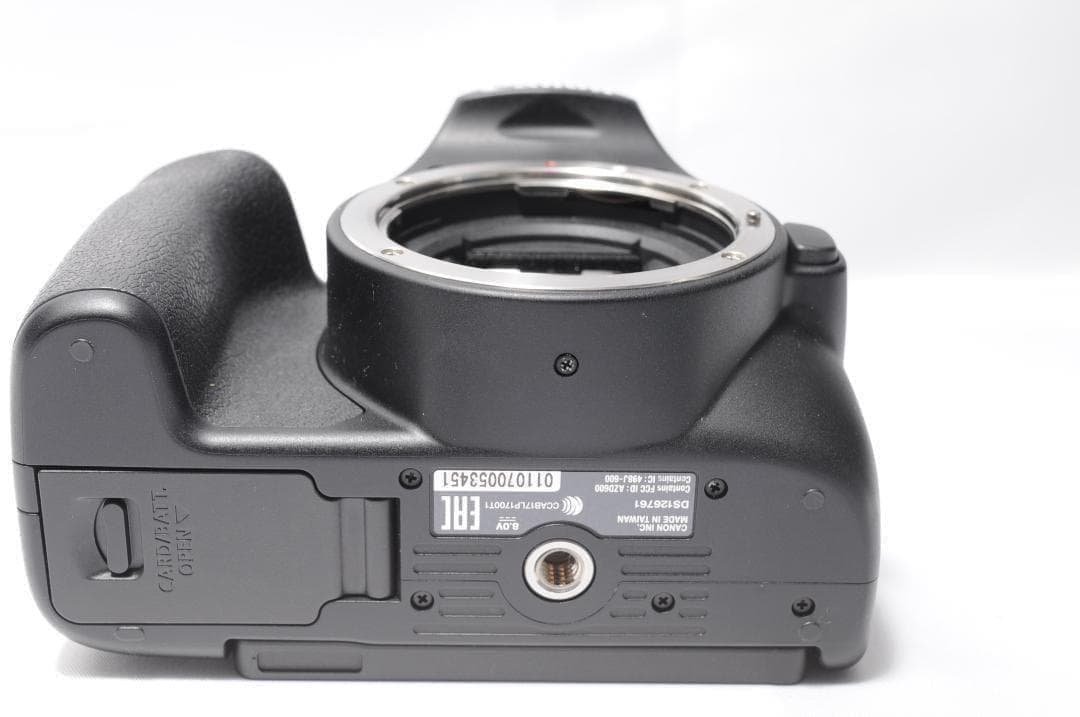 ✨Canon Kiss X10✨4K動画❣️Wi-Fi❣️自撮❣️手振補正❣️ - メルカリ