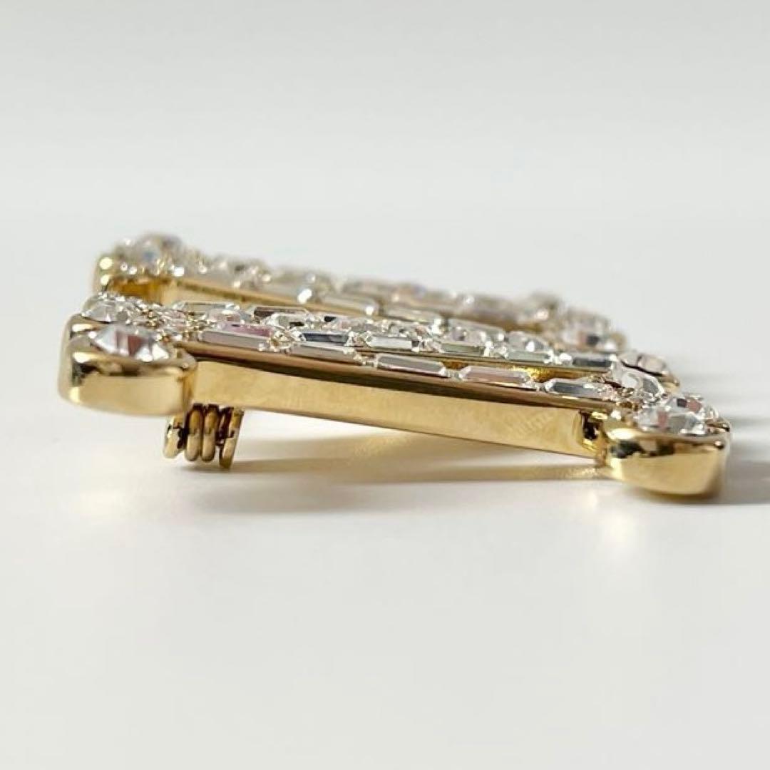 マックスマーラ バス クリスタル M字型 ブローチ ゴールド ロゴ