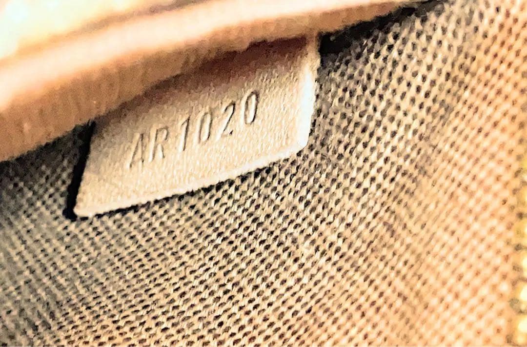 t*8様 【正規品】ルイヴィトン モノグラム ショルダーバッグ トロター