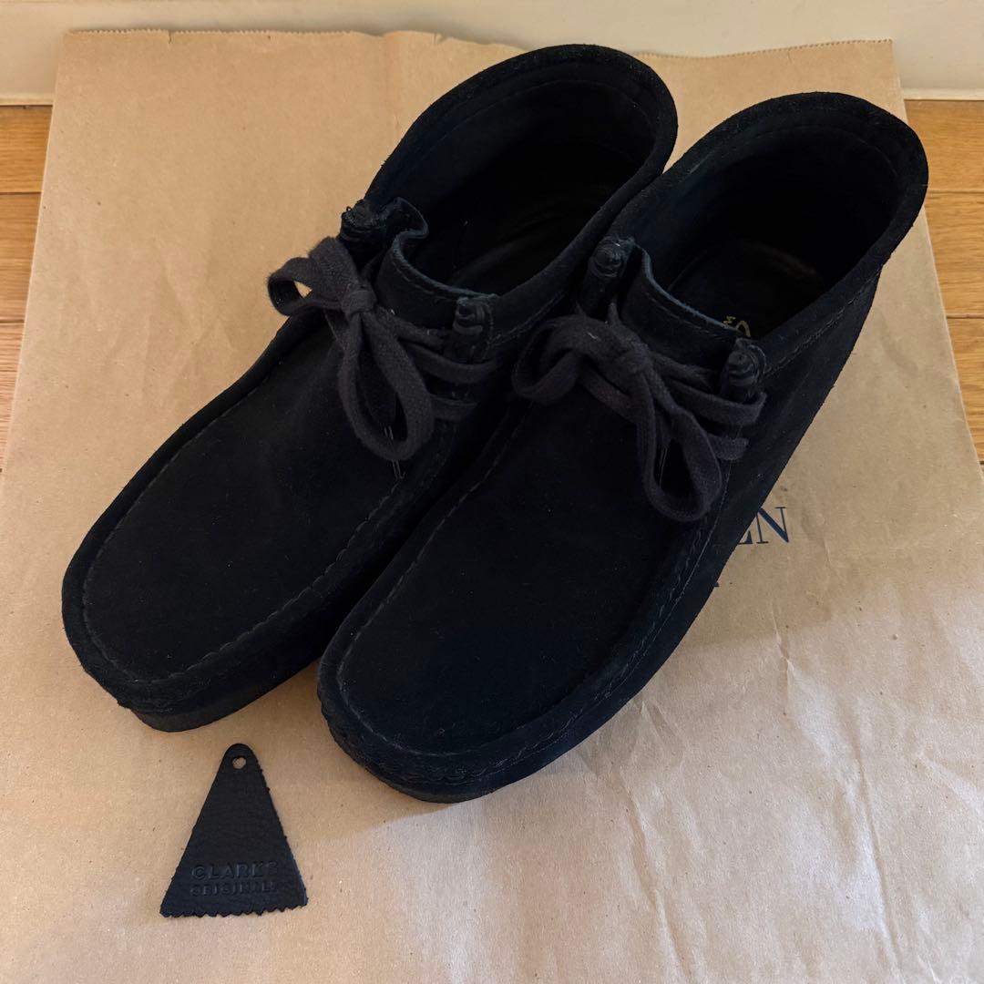 Clarks クラークス ワラビー スエード 26cm ブラック 楽天市場】CLARKS (クラークス) ワラビー ゴアテックス （ブラック