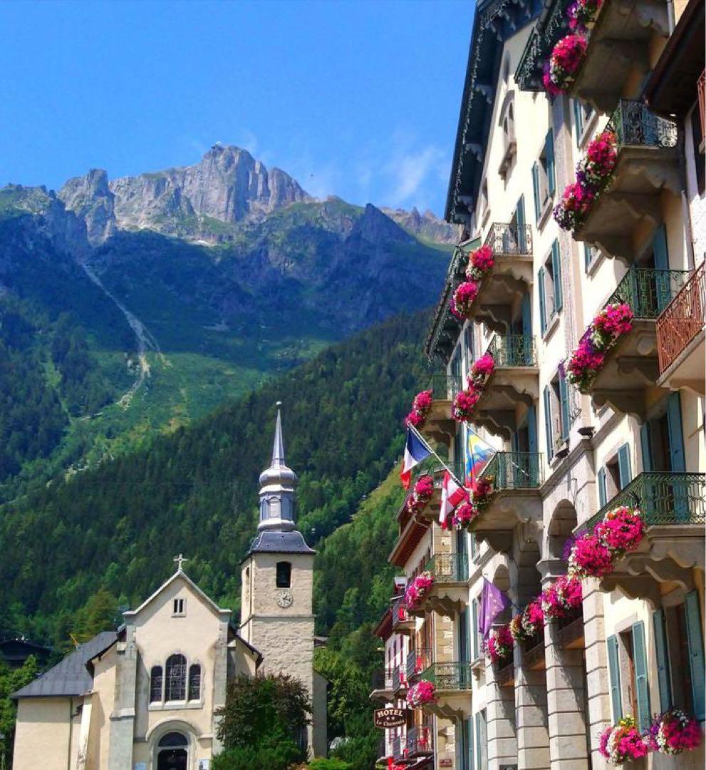 専用〜✴︎フランスアンティーク　ウォール　キャビネット フレンチアンティークの壁付けキャビネット、ガラス扉のウォール