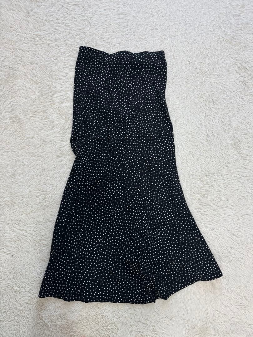 PRADA ネイビー カーディガン スカートセット - メルカリ