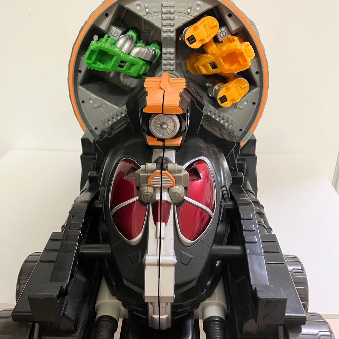 仮面ライダーW 回転換装ベース DXリボルギャリー - メルカリ