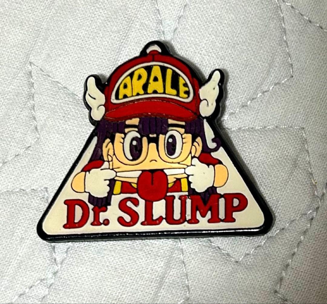 当時物　鳥山明Dr.SLUMPアラレちゃん バッジ ゲソゴロウアイランド入島記念 1463] Dr.スランプ アラレちゃん 台紙付バッジ