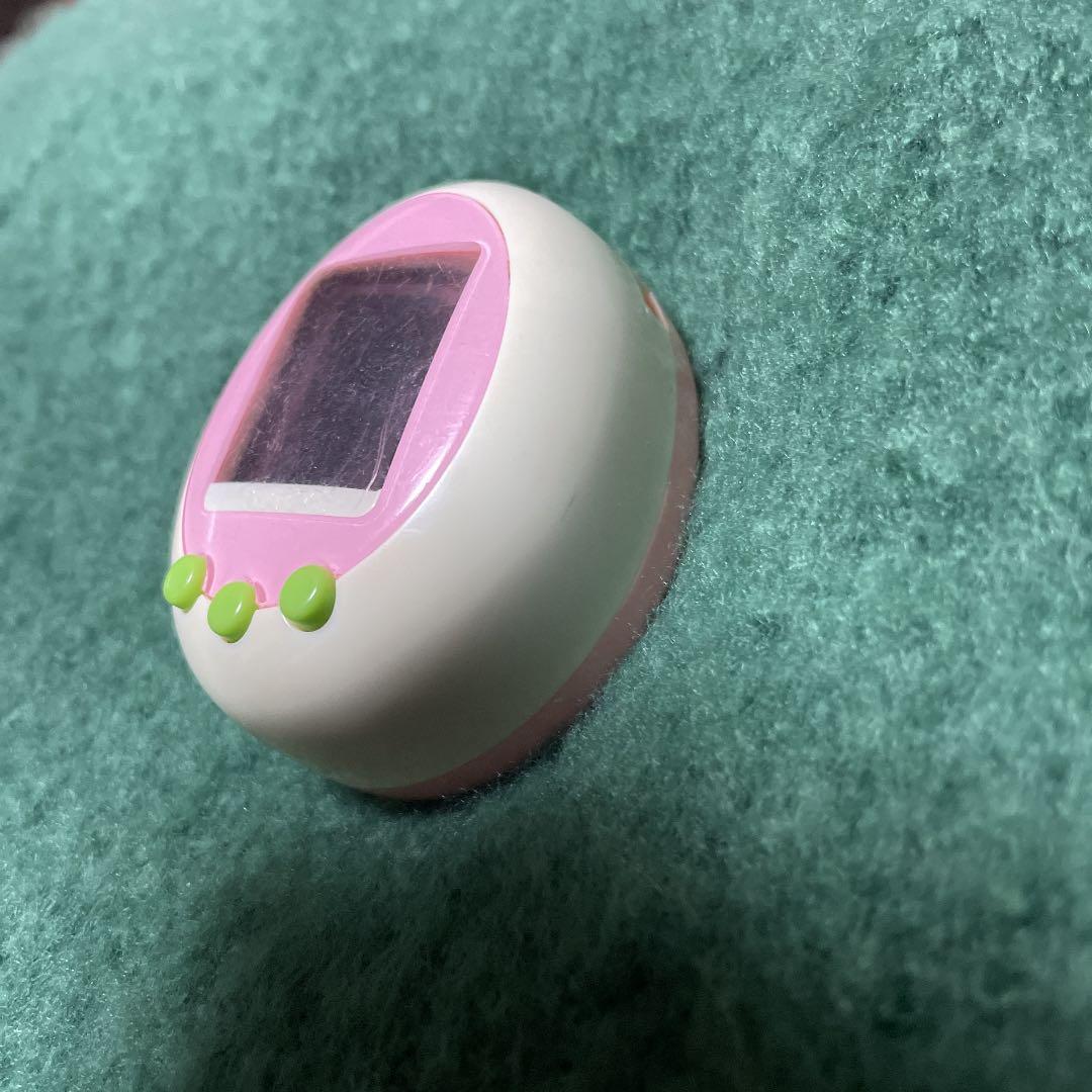 たまごっちプラスカラー クリーム＋ピンク - メルカリ