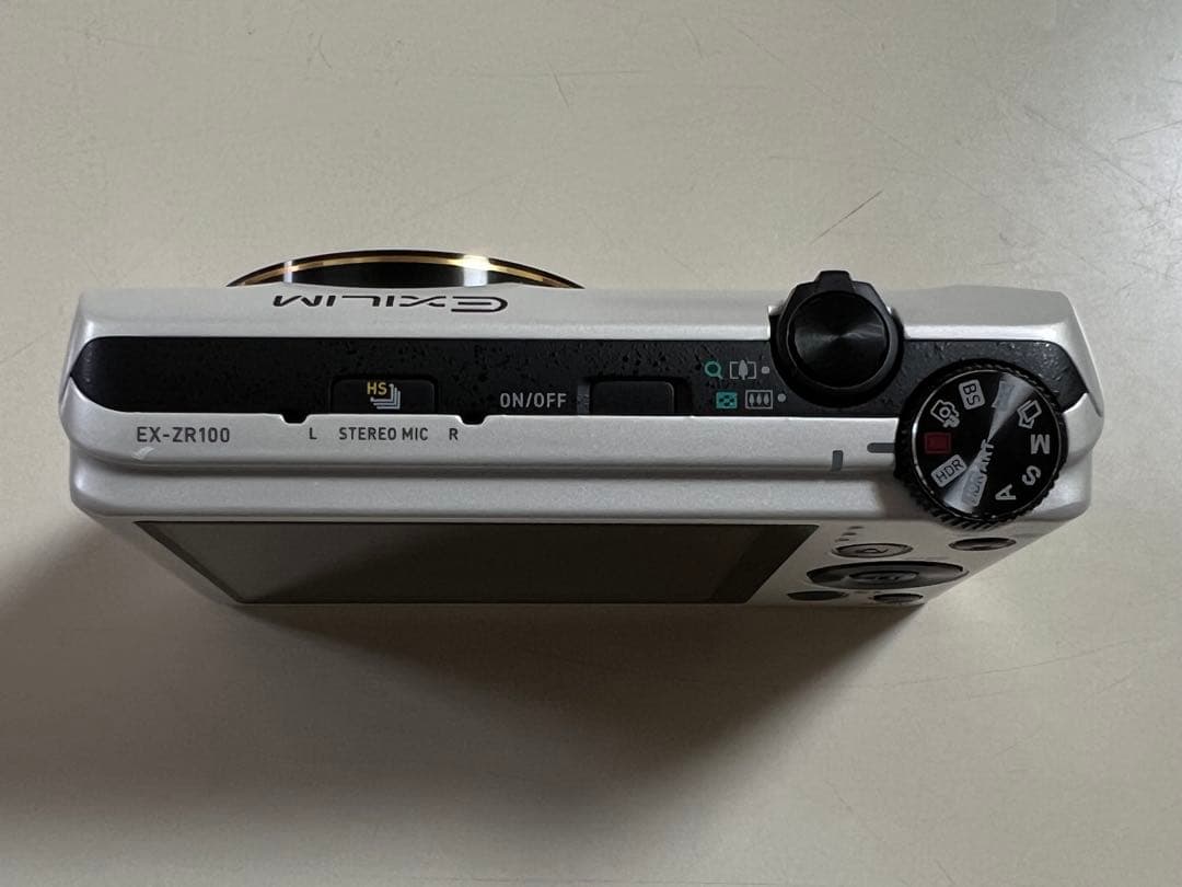 ジャンク カシオ CASIO EXILIM EX-ZR100 12.5x - メルカリ