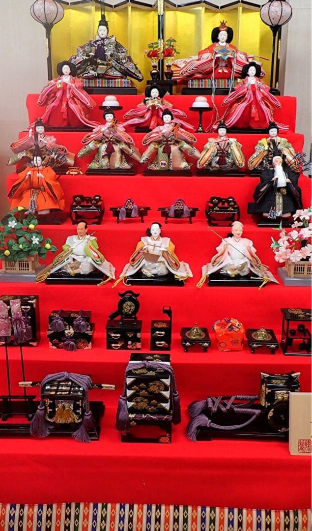 【新品未使用】雛人形　京九番親王　7段15人毛氈飾り 新品未使用】雛人形 京九番親王 7段15人毛氈飾り