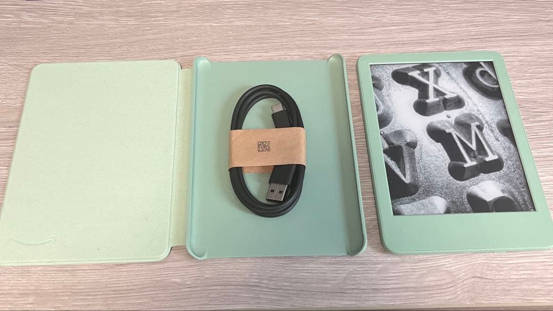 New Kindle (2024年発売)、6インチディスプレイ電子書籍　マッチャ 機能性が向上して新色も登場した「Kindle」2024年最新モデル開封の儀