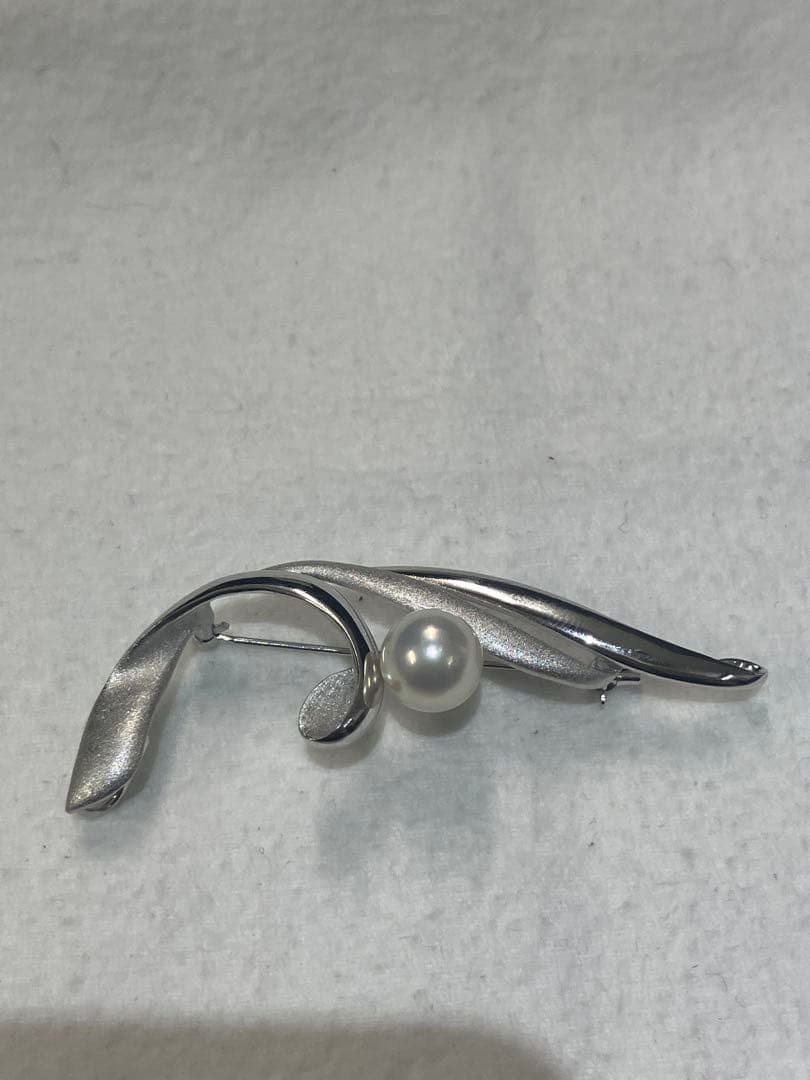 パールブローチ　南洋真珠　9.7mm